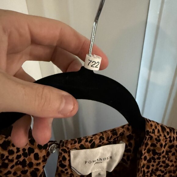 Tuckernuck Pomander Place Leopard Carlota Peplum Puff Sleeve Top Size Small - Picture 4 of 6